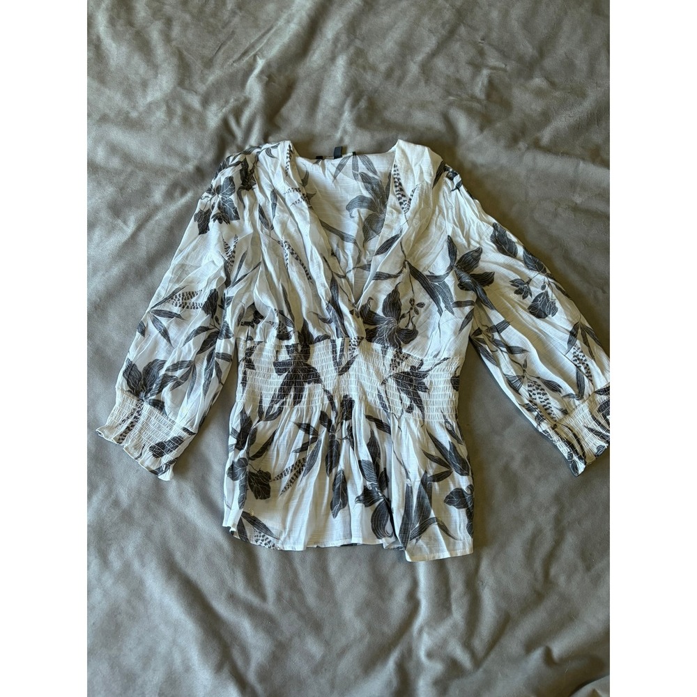 Harve Benard Floral V-Neck Smocked Waist Blouse White Black 3/4 Sleeve Large